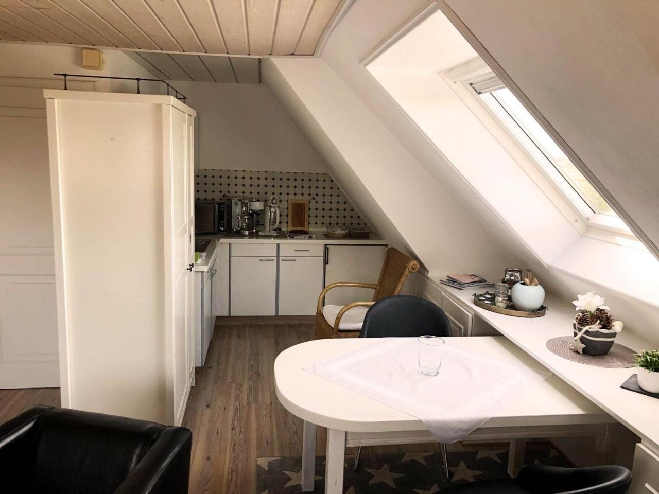 Sylter-Diek-Hus-Sissy-Apartment Westerland Exterior photo